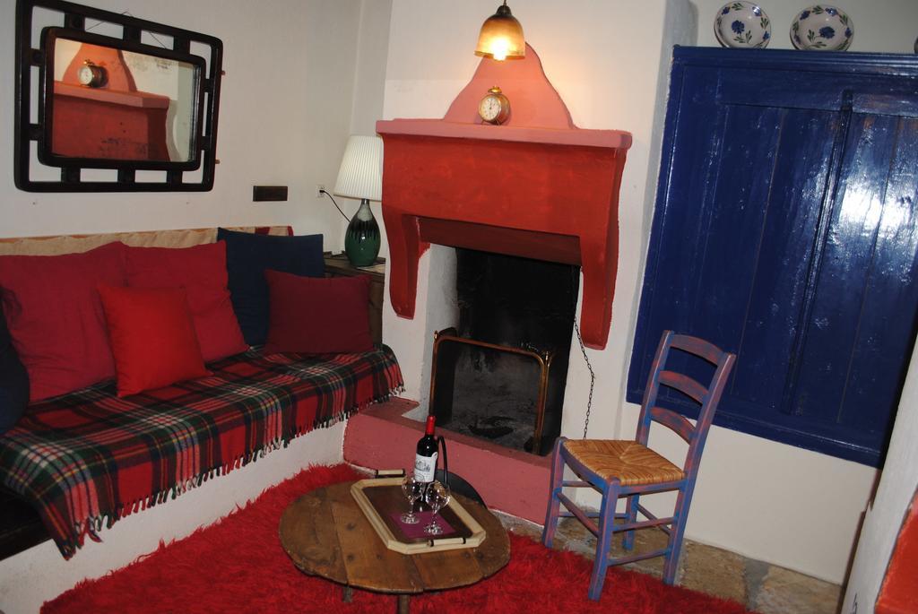 Hotel Orestis House à Áno Pediná Extérieur photo